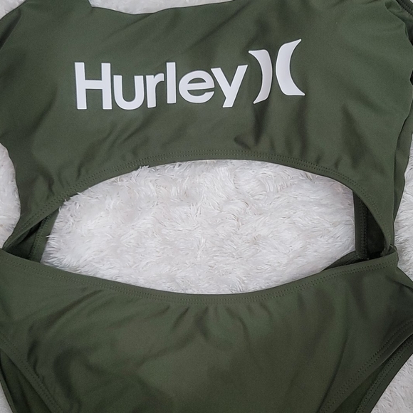 *** Sold *** Hurley One Piece Cutout Monokini Swimsuit - Picture 3 of 10